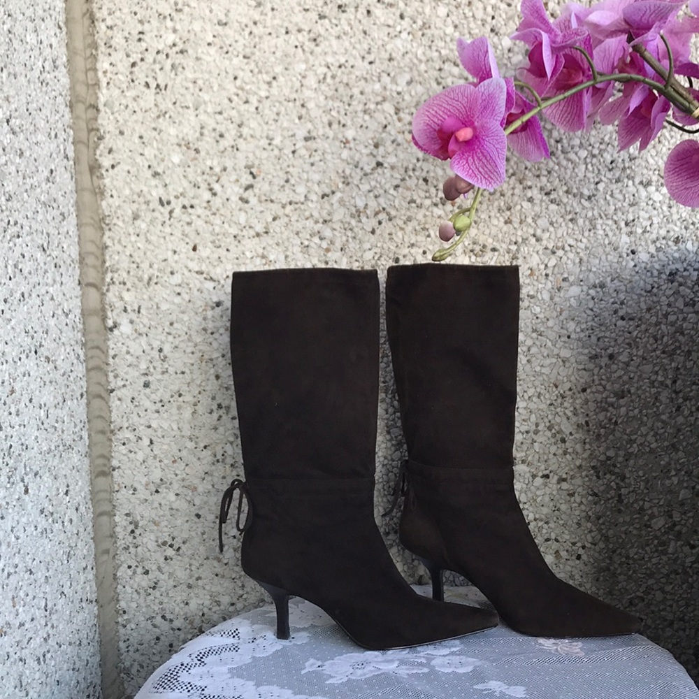 Chocolate brown suede pull on boots